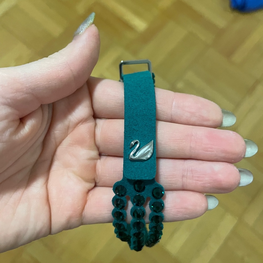 Elegant Swarovski Teal Bracelet